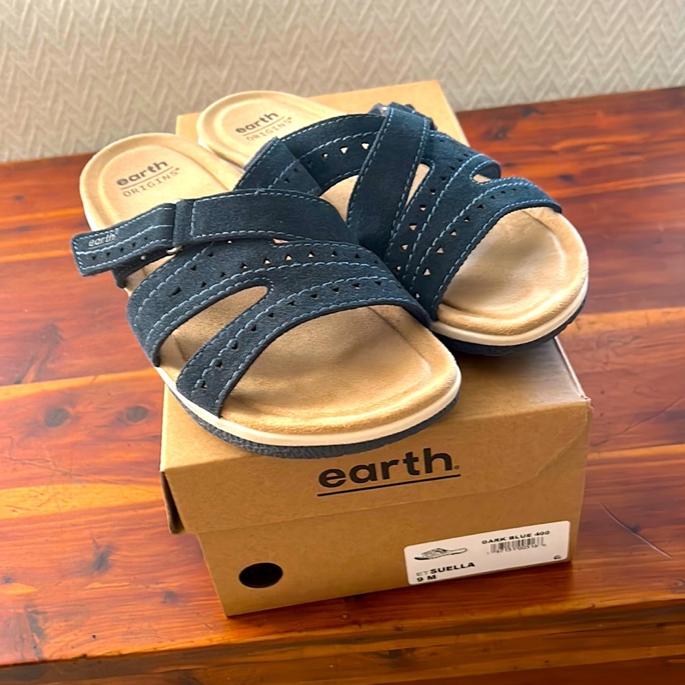 Stella sandals